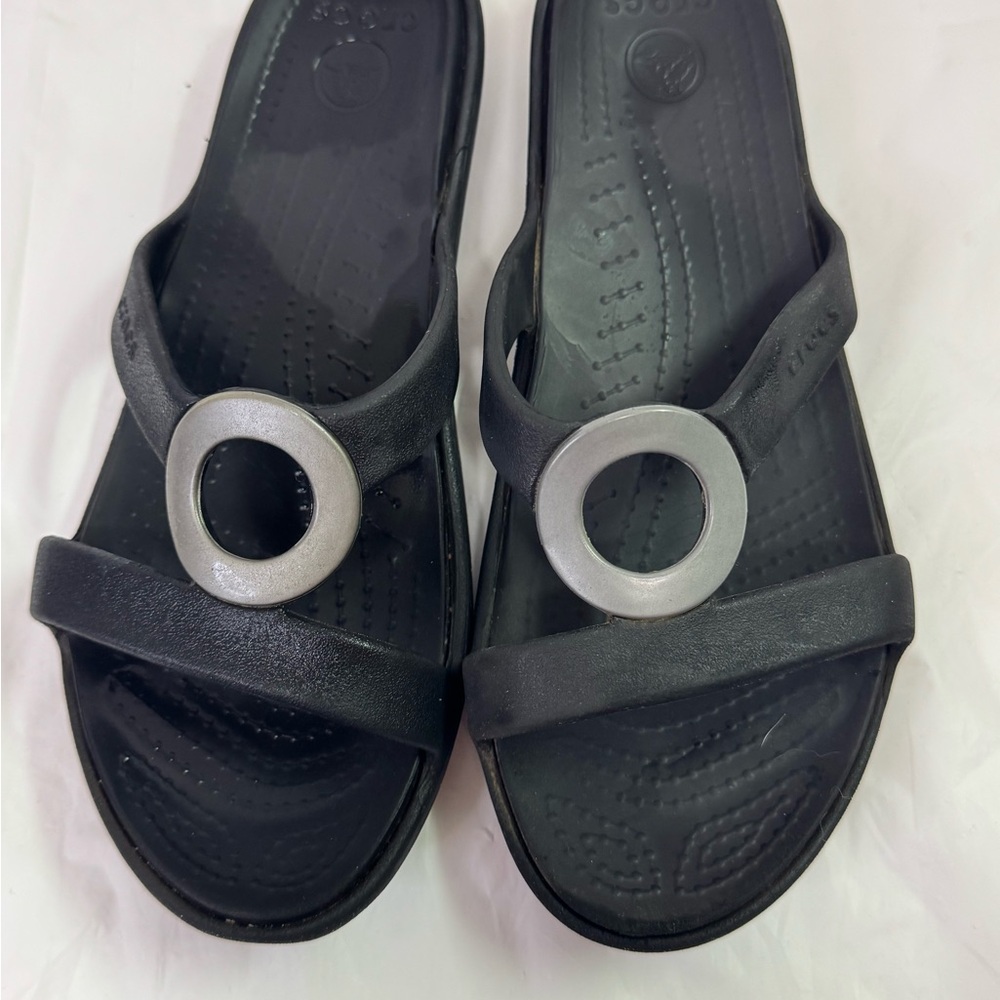 Crocs women’s size 8 sanrah style sandals
